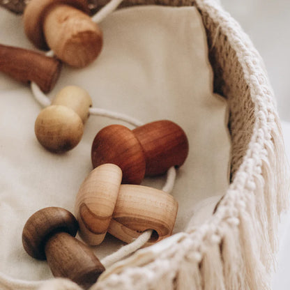 Jeu de laçage "Champignons" en bois